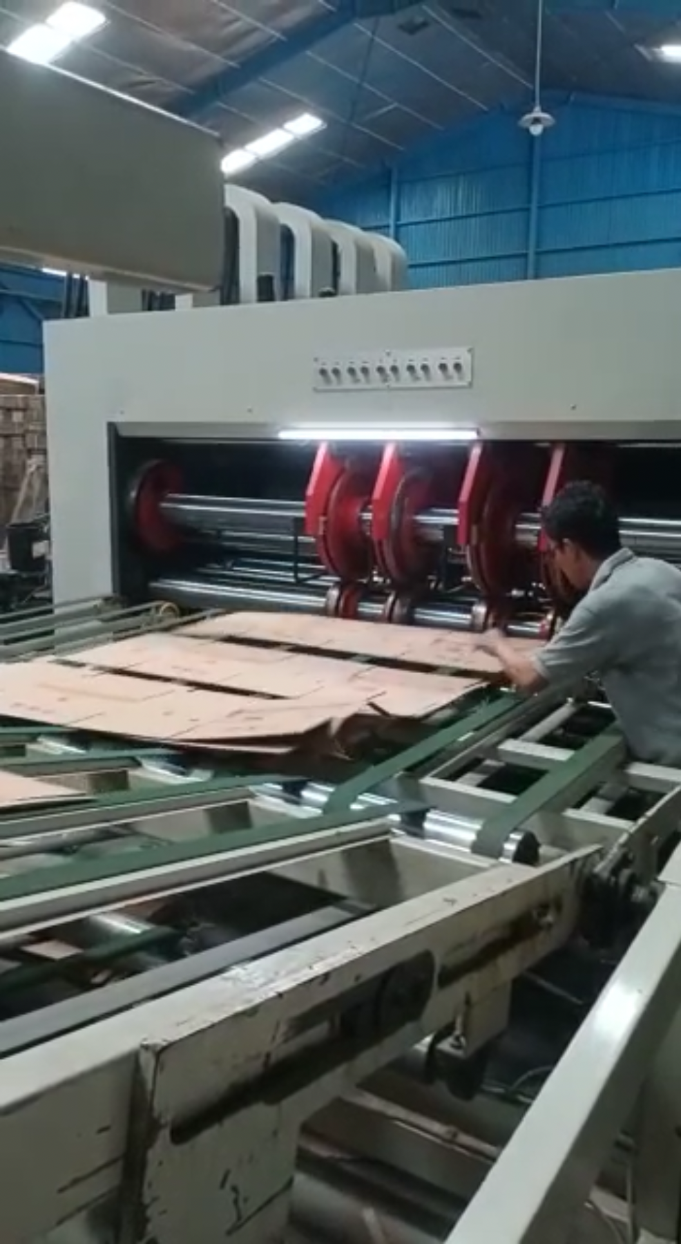 Di Balik Layar Produksi